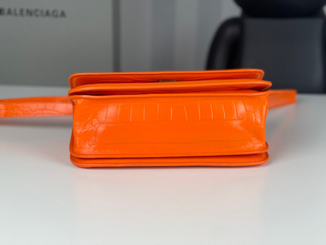 Borsa sottobraccio Balenciaga Dimensioni: 27*25,5*4,8 cm