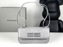 Balenciaga Einzelne Umhängetasche Größe: 18,8 x 10 x 7 cm
