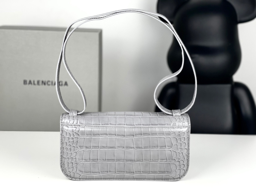 Balenciaga Einzelne Umhängetasche Größe: 18,8 x 10 x 7 cm
