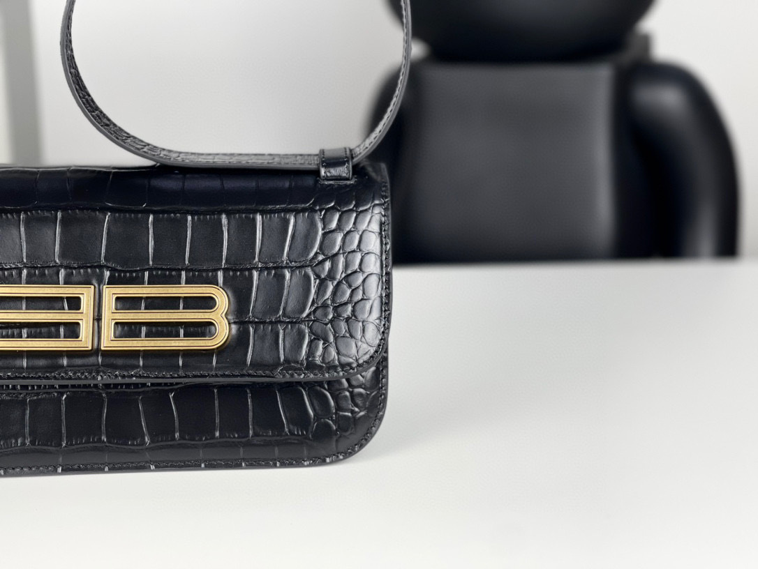 Balenciaga Einzelne Umhängetasche Größe: 18,8 x 10 x 7 cm