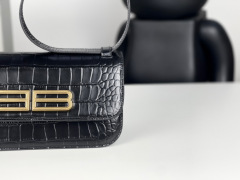 Balenciaga Einzelne Umhängetasche Größe: 18,8 x 10 x 7 cm