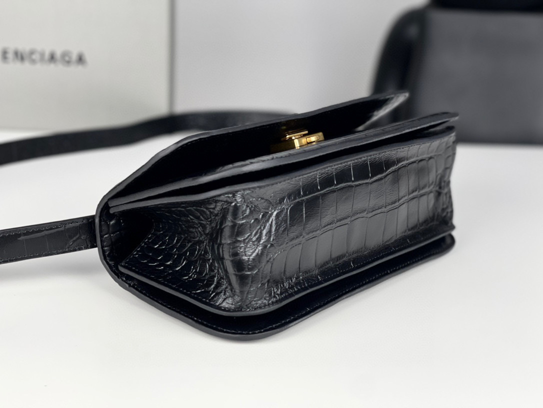 Balenciaga Einzelne Umhängetasche Größe: 18,8 x 10 x 7 cm
