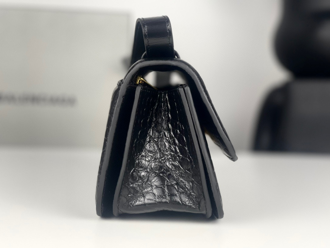 Balenciaga Einzelne Umhängetasche Größe: 18,8 x 10 x 7 cm