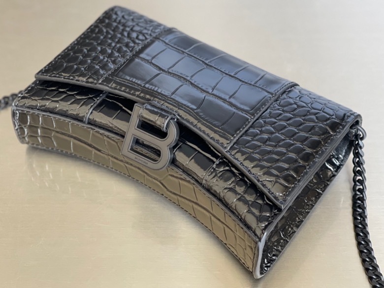 Balenciaga  Single shoulder bag Size：19*12*5cm