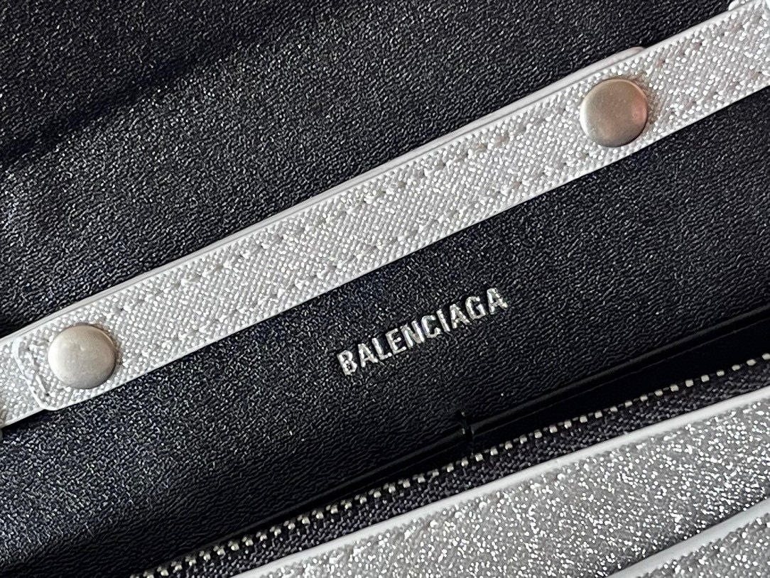 Balenciaga Beg bahu tunggal Saiz：19*12*5cm