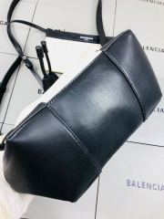 Borsa zaino Balenciaga Dimensioni: 35*28*7cm