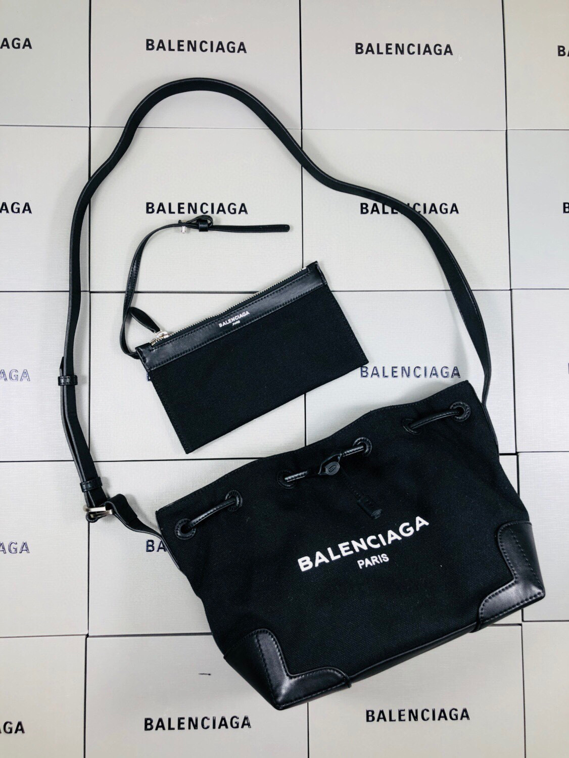Beg beg galas Balenciaga Saiz：35*28*7cm
