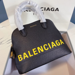Saiz beg tangan Balenciaga：26*12*22cm