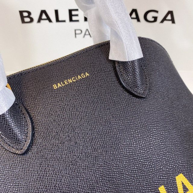 Saiz beg tangan Balenciaga：26*12*22cm