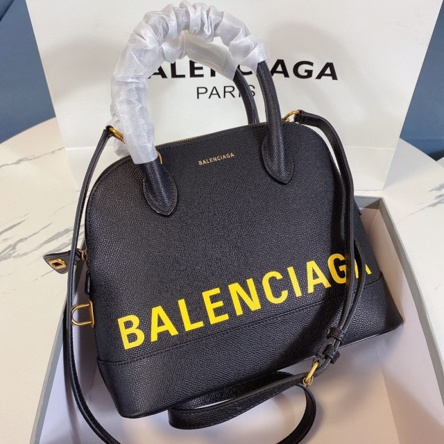 Saiz beg tangan Balenciaga：26*12*22cm