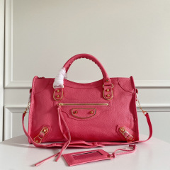 Saiz beg tangan Balenciaga：38*24*12cm