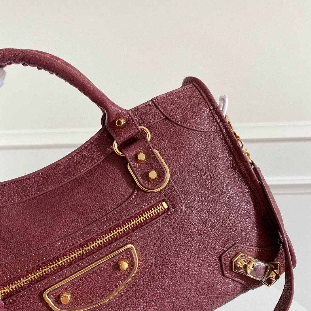 Saiz beg tangan Balenciaga：38*24*12cm
