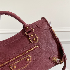 Saiz beg tangan Balenciaga：38*24*12cm