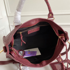 Saiz beg tangan Balenciaga：38*24*12cm