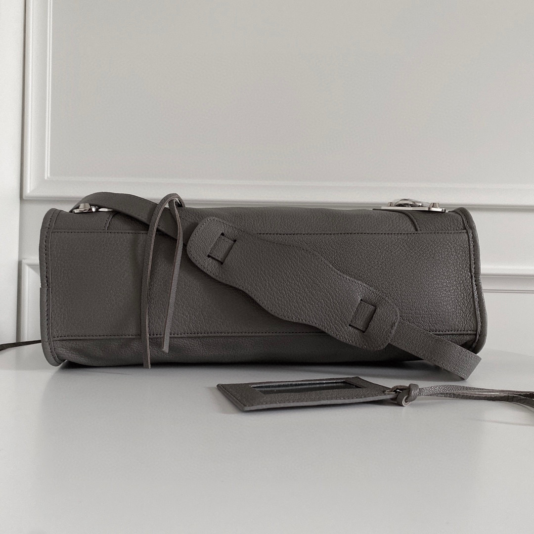 Borsa a mano Balenciaga Dimensioni: 38*24*12cm