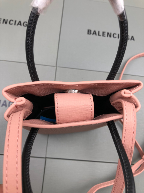 Balenciaga Beg bahu tunggal Saiz：18*4.5*12cm