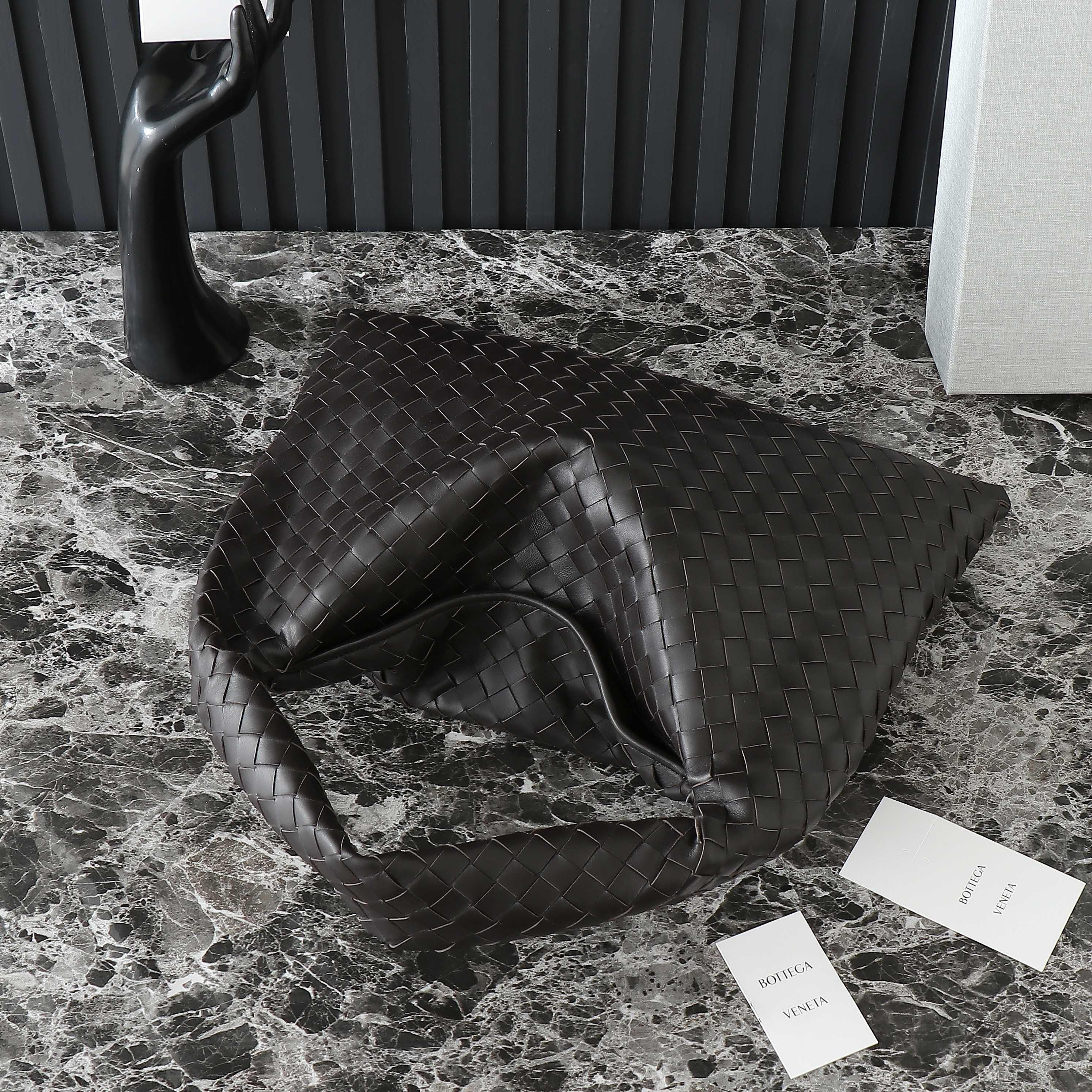 Beg beli-belah Botteca Veneta Saiz：46*21*10cm