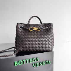 Botteca Veneta Handtasche Größe: 25 * 22 * 10,5 cm