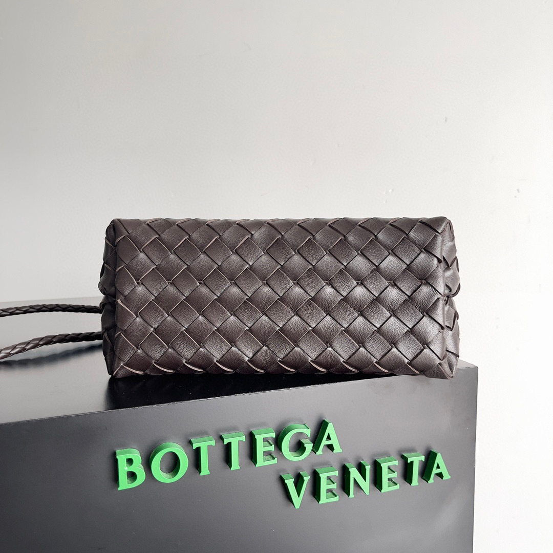 Botteca Veneta Handtasche Größe: 25 * 22 * 10,5 cm