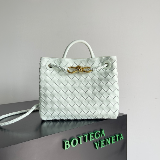 Botteca Veneta Hand bag Size：25*22*10.5cm