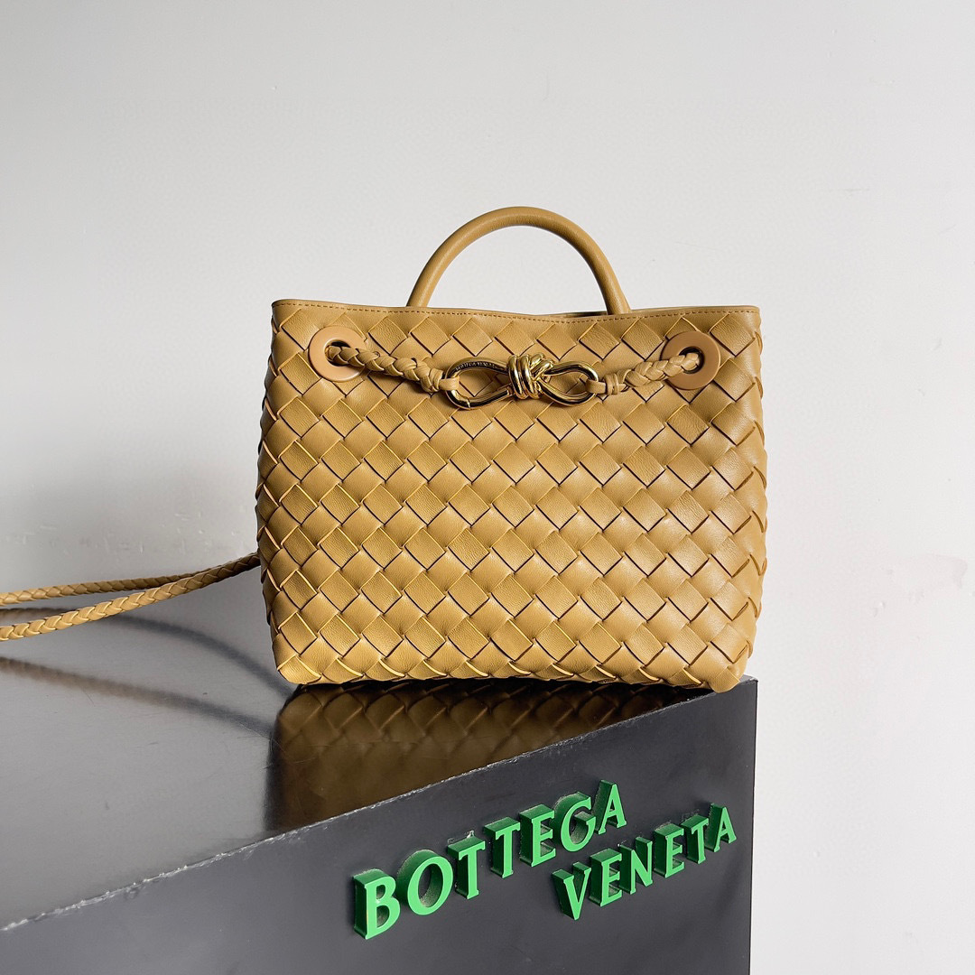 Botteca Veneta Handtasche Größe: 25 * 22 * 10,5 cm