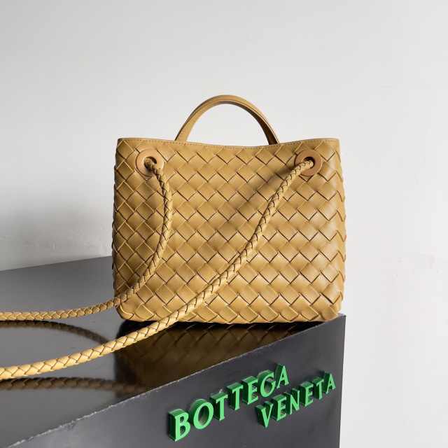 Botteca Veneta Handtasche Größe: 25 * 22 * 10,5 cm
