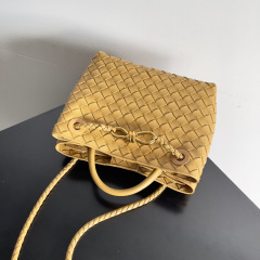 Botteca Veneta Handtasche Größe: 25 * 22 * 10,5 cm