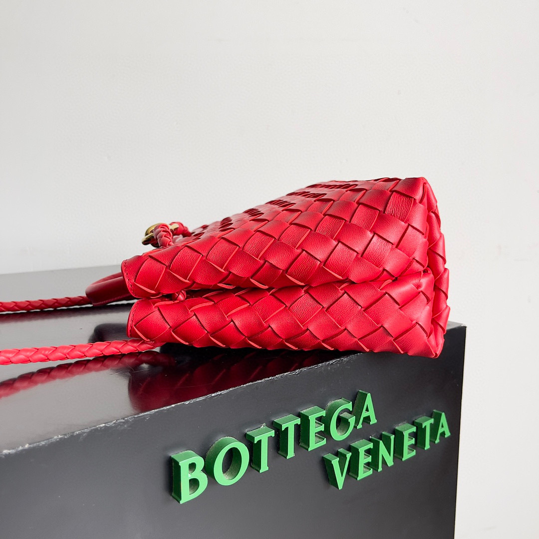 Botteca Veneta Handtasche Größe: 25 * 22 * 10,5 cm