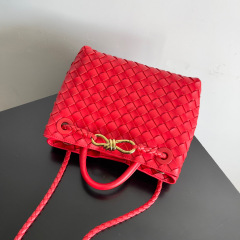 Botteca Veneta Handtasche Größe: 25 * 22 * 10,5 cm