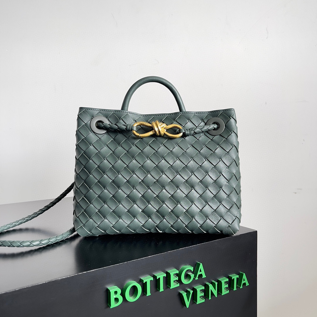 Botteca Veneta Handtasche Größe: 25 * 22 * 10,5 cm