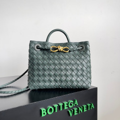 Botteca Veneta Handtasche Größe: 25 * 22 * 10,5 cm
