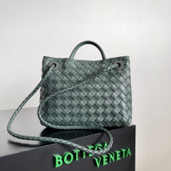 Botteca Veneta Handtasche Größe: 25 * 22 * 10,5 cm