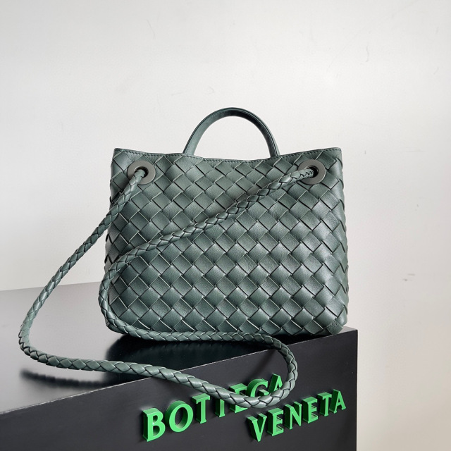 Botteca Veneta Handtasche Größe: 25 * 22 * 10,5 cm
