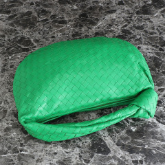 Borsa sottobraccio Botteca Veneta Dimensioni: 48*40*16 cm