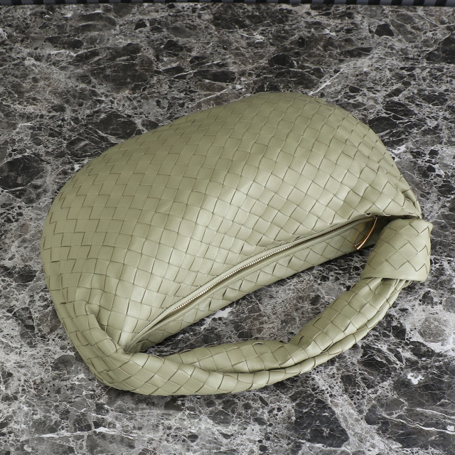 Botteca Veneta  Underarm bag Size：48*40*16cm