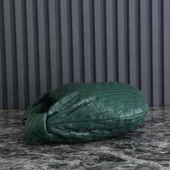 Borsa sottobraccio Botteca Veneta Dimensioni: 48*40*16 cm