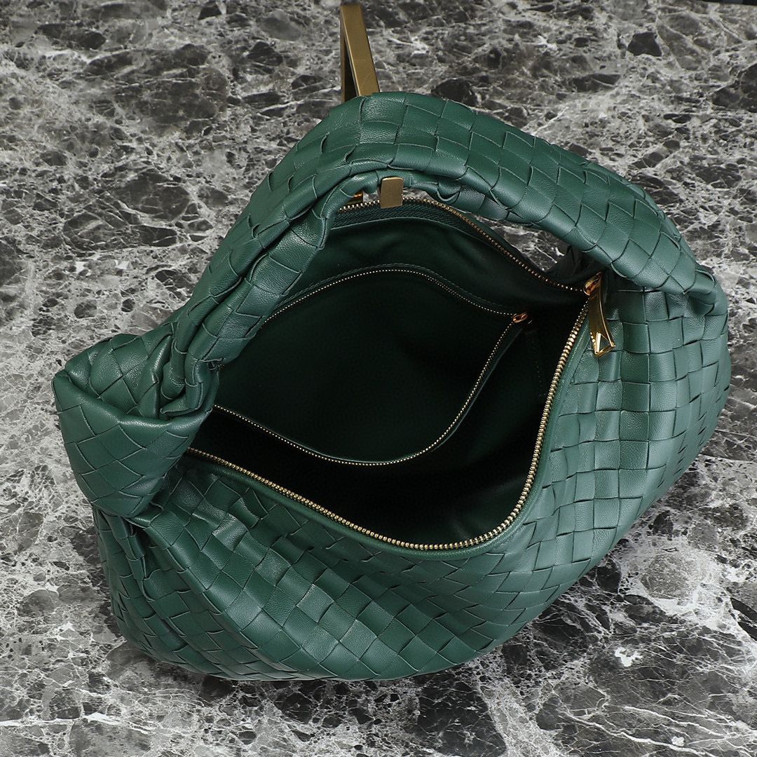 Borsa sottobraccio Botteca Veneta Dimensioni: 48*40*16 cm