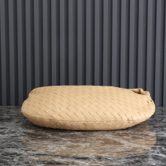 Botteca Veneta Unterarmtasche Größe: 48*40*16cm