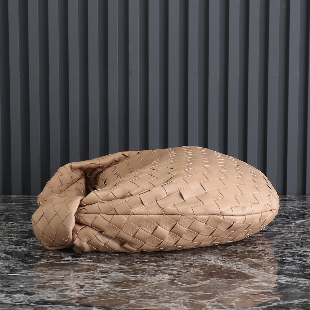 Borsa sottobraccio Botteca Veneta Dimensioni: 48*40*16 cm