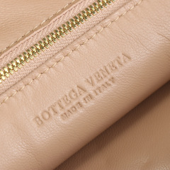Borsa sottobraccio Botteca Veneta Dimensioni: 48*40*16 cm