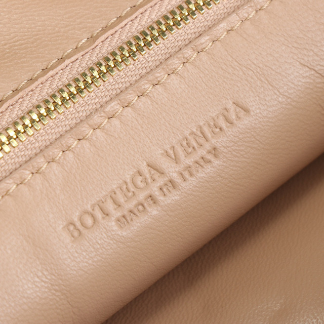 Borsa sottobraccio Botteca Veneta Dimensioni: 48*40*16 cm