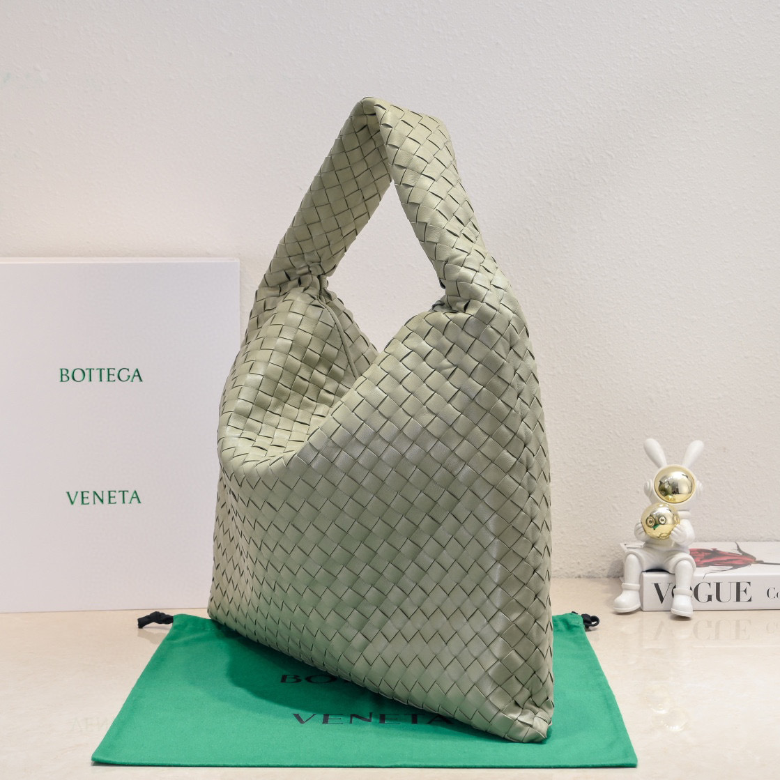 Botteca Veneta  shopping bag Size：54*24*13cm