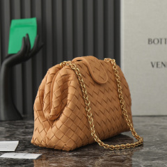 Botteca Veneta 单肩包 尺寸：31.5*16.5*11cm