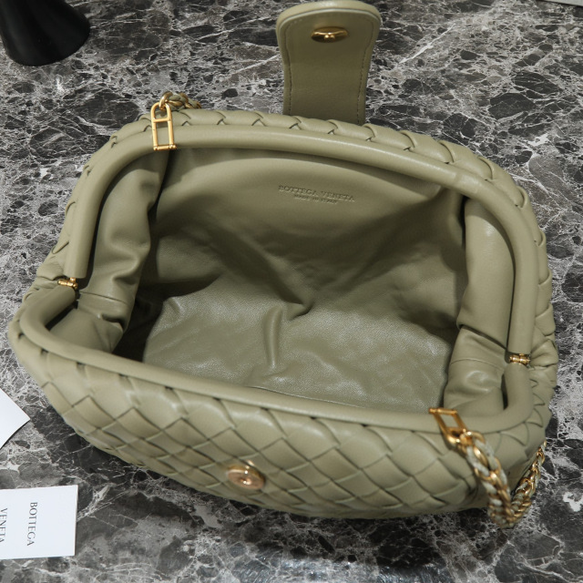 Botteca Veneta Single shoulder bag  Size：31.5*16.5*11cm