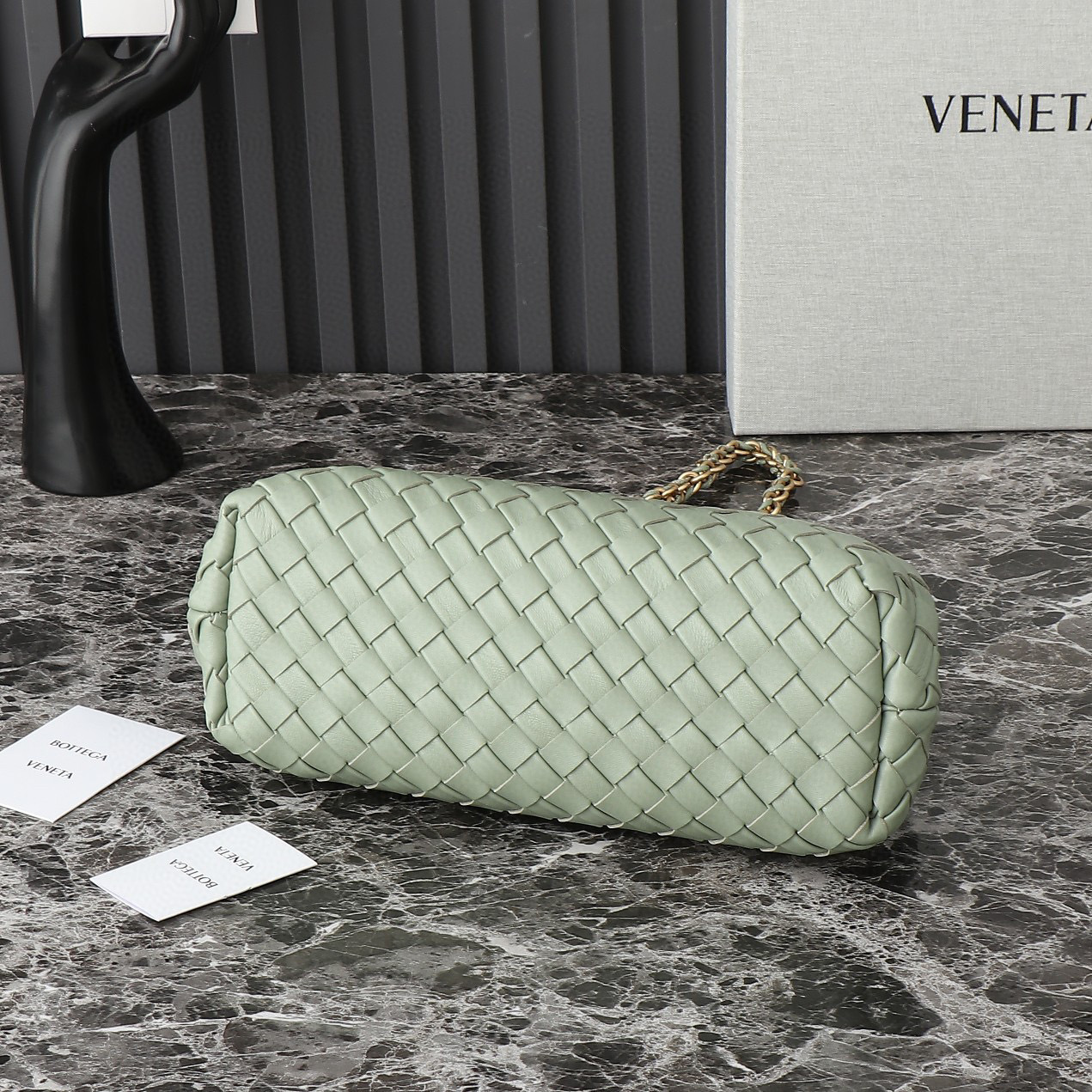Botteca Veneta 单肩包 尺寸：31.5*16.5*11cm