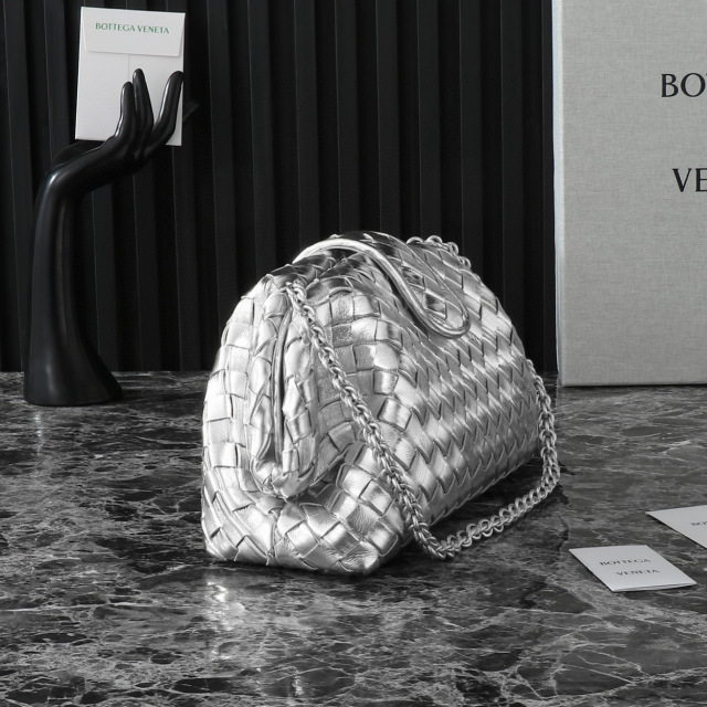 Botteca Veneta Beg bahu tunggal Saiz：31.5*16.5*11sm