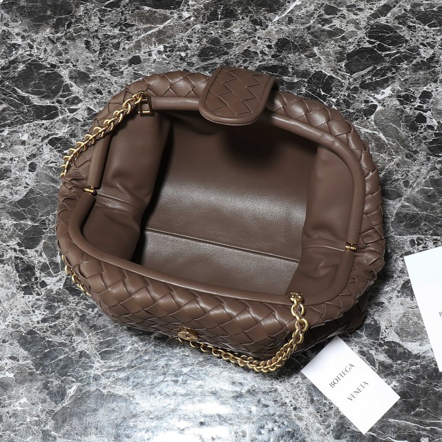 Botteca Veneta 单肩包 尺寸：31.5*16.5*11cm