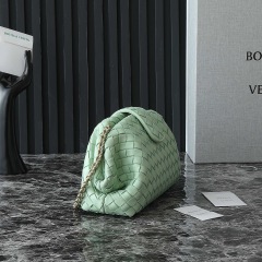 Botteca Veneta Single shoulder bag  Size：31.5*16.5*11cm
