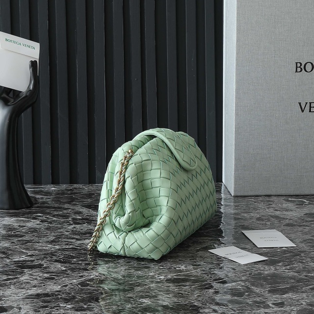 Botteca Veneta Single shoulder bag  Size：31.5*16.5*11cm