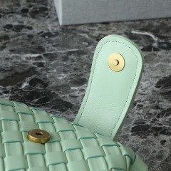Botteca Veneta Single shoulder bag  Size：31.5*16.5*11cm